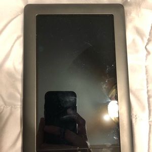 Barnes and Noble Nook with case